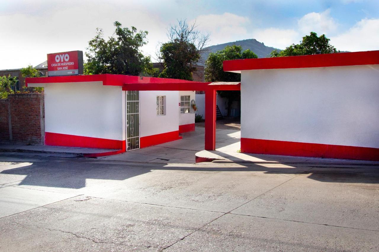 מלון גואימאס Oyo Casa De Huespedes San Jose מראה חיצוני תמונה