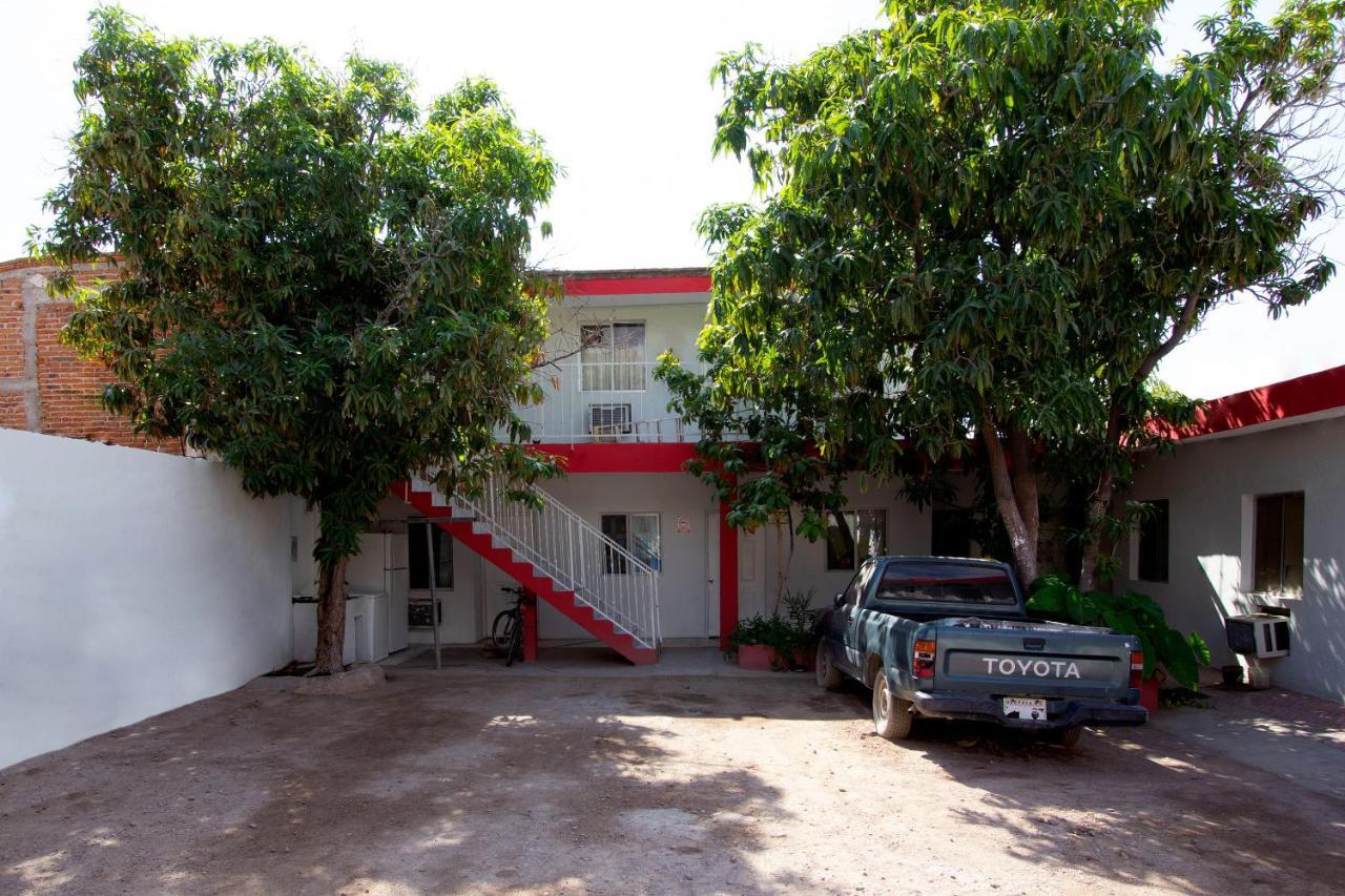 מלון גואימאס Oyo Casa De Huespedes San Jose מראה חיצוני תמונה