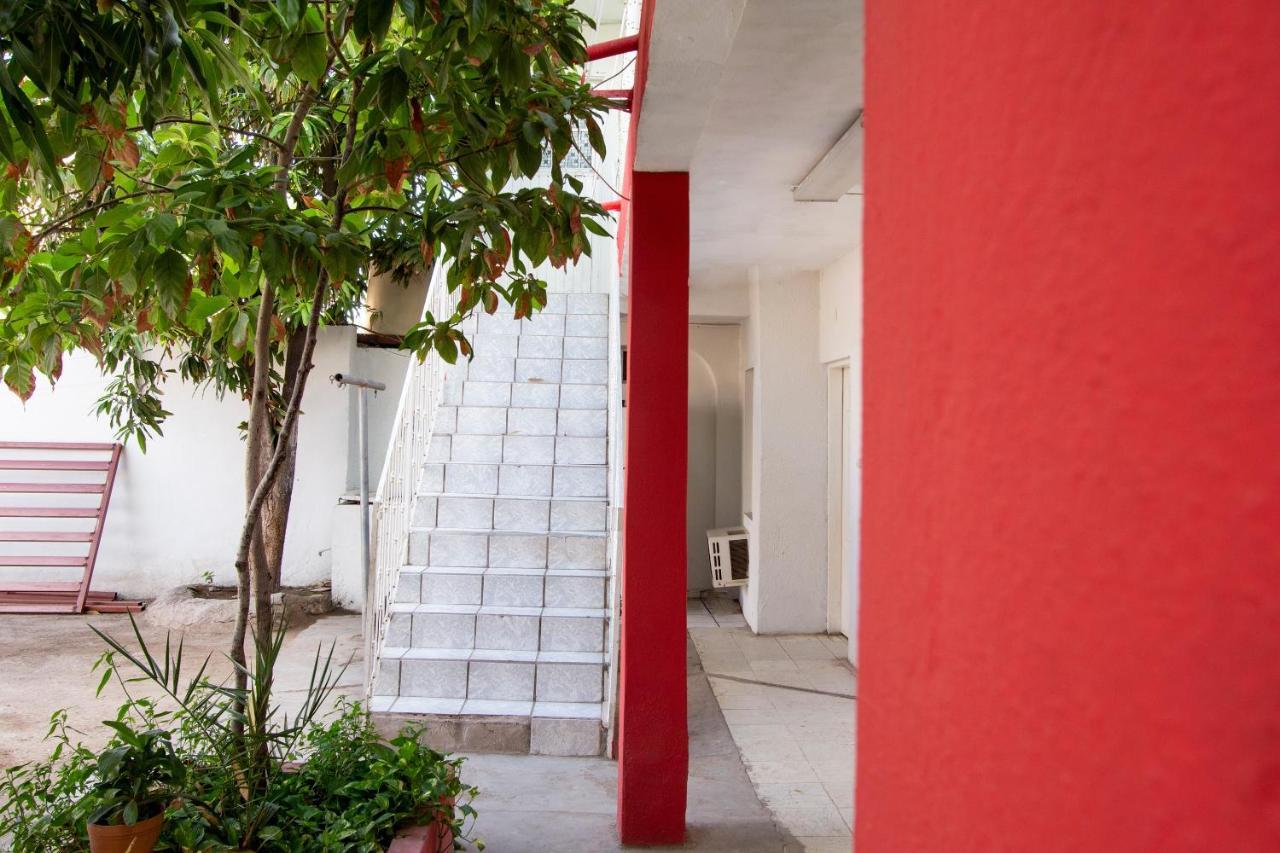 מלון גואימאס Oyo Casa De Huespedes San Jose מראה חיצוני תמונה